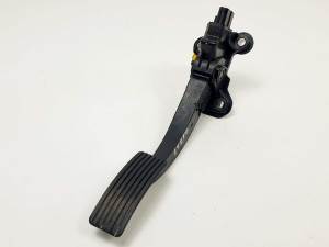 POTENCIOMETRO PEDAL 04891585AD JEEP COMPASS Autodesguaces Alicante
