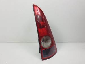 PILOTO TRASERO DERECHO 8200027152 RENAULT ESPACE IV (JK0) Autodesguaces Alicante