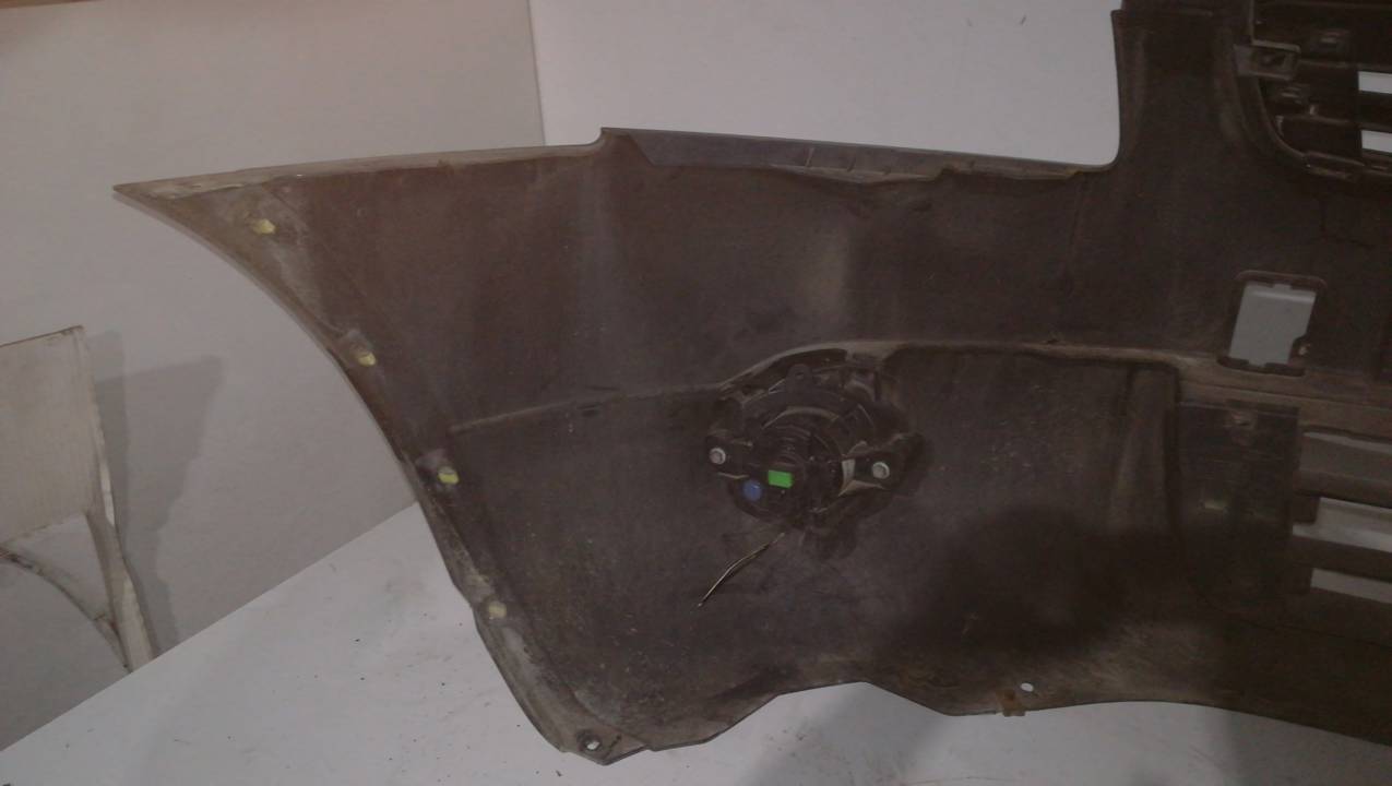 PARAGOLPES DELANTERO