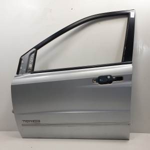 PUERTA DELANTERA IZQUIERDA SSANGYONG KYRON Autodesguaces Alicante