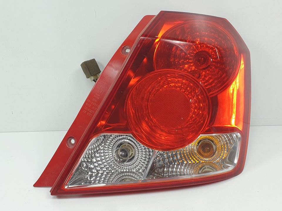 PILOTO TRASERO DERECHO - 300267R - CHEVROLET - KALOS