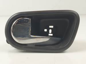 MANETA INTERIOR DELANTERA IZQUIERDA E4B5A22601ADW FORD KA+ (2016 - 2019) Autodesguaces Alicante