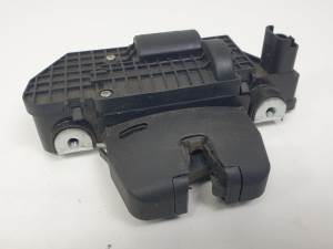 CERRADURA MALETERO / PORTON 9151487499 CITROEN C3 Autodesguaces Alicante