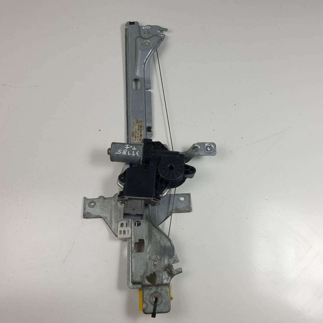 ELEVALUNAS TRASERO IZQUIERDO - 9682808780 - PEUGEOT - 3008 (T84)