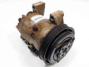 COMPRESOR AIRE ACONDICIONADO 926009F500 NISSAN PRIMERA TRAV. (WP11) Autodesguaces Alicante