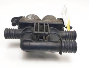VALVULA INTERCAMBIO DE CALEFACCION 6412837499502 BMW SERIE 5 TOURING (E39) Autodesguaces Alicante
