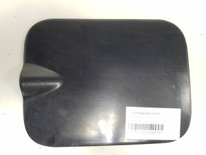 TAPA EXTERIOR COMBUSTIBLE 443809905A AUDI 100 BERLINA (443) Autodesguaces Alicante