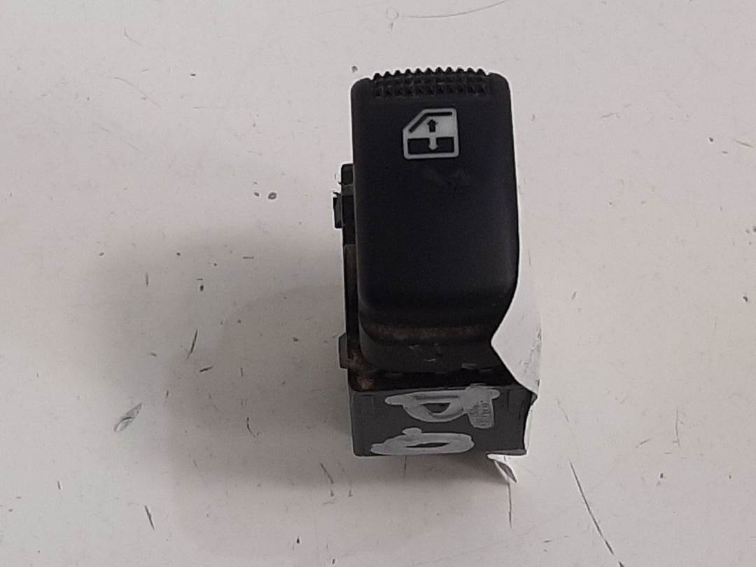 MANDO ELEVALUNAS TRASERO DERECHO - KIA - SORENTO