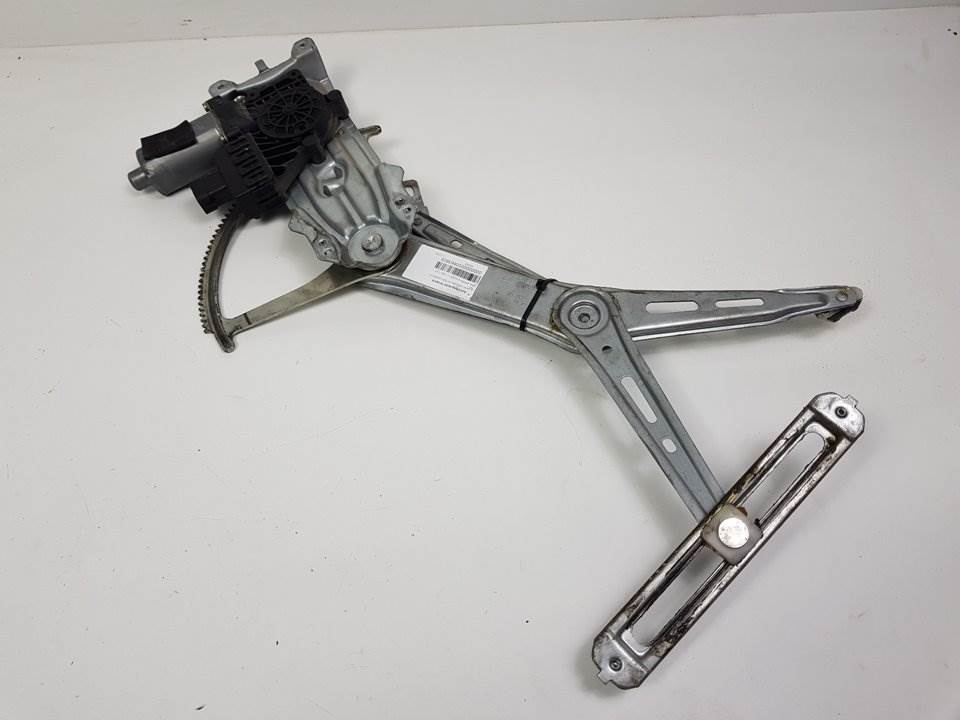 ELEVALUNAS DELANTERO DERECHO - 90579355 - OPEL - ZAFIRA A
