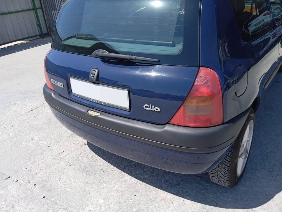 PILOTO TRASERO DERECHO