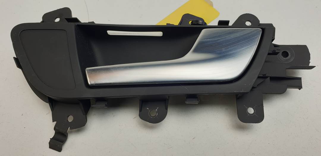 MANETA INTERIOR TRASERA DERECHA - 8K0839020 - AUDI - A4 BER. (B8)