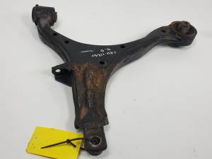 BRAZO SUSPENSION INFERIOR DELANTERO DERECHO HONDA CR-V (RD8) Autodesguaces Alicante