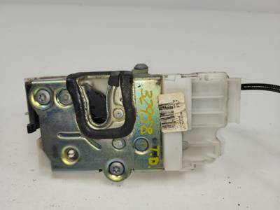 CERRADURA PUERTA TRASERA DERECHA A169999299 MERCEDES CLASE B (W245) Autodesguaces Alicante