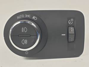 MANDO LUCES 39050760 OPEL CROSSLAND X Autodesguaces Alicante