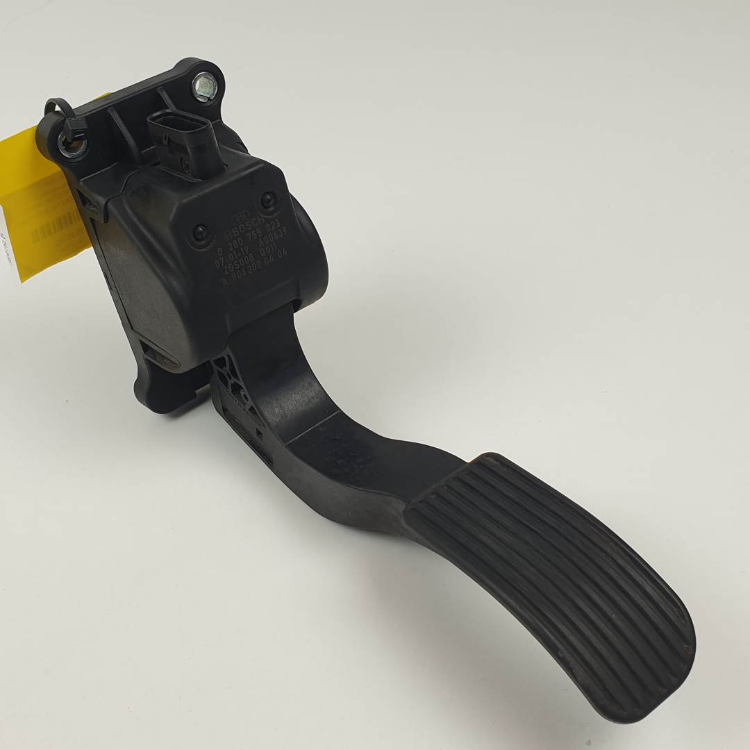 POTENCIOMETRO PEDAL - A9063000404 - MERCEDES - SPRINTERII CAJA CERRADA (DESDE 01.06)