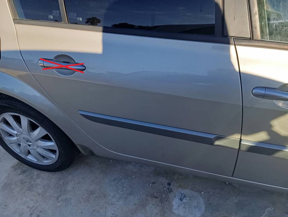 PUERTA TRASERA DERECHA