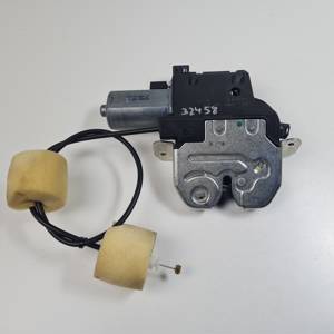 CERRADURA MALETERO / PORTON 2217500065 MERCEDES CLASE S (W221) BERLINA Autodesguaces Alicante