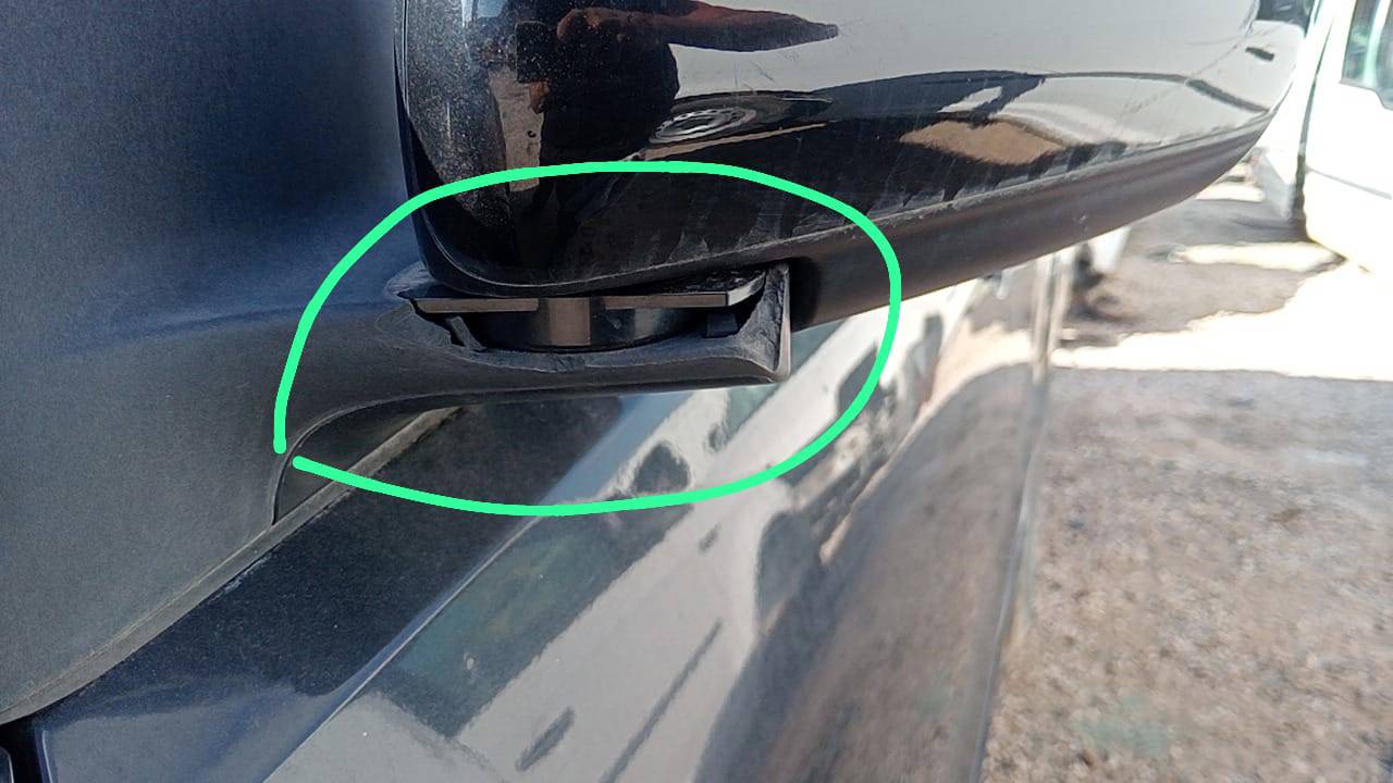 RETROVISOR IZQUIERDO