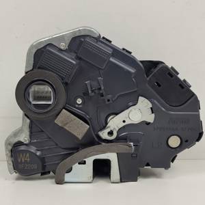CERRADURA PUERTA DELANTERA IZQUIERDA A04693 TOYOTA LAND CRUISER (J15) Autodesguaces Alicante