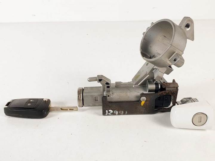 ANTIRROBO 13496392 OPEL CORSA E Autodesguaces Alicante