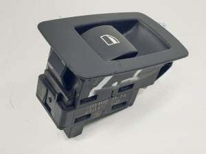 MANDO ELEVALUNAS TRASERO IZQUIERDO 6945874 BMW SERIE 3 BERLINA (E90) Autodesguaces Alicante