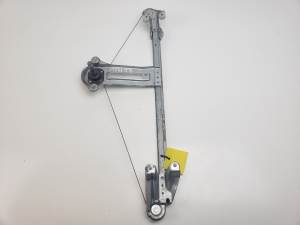 ELEVALUNAS TRASERO DERECHO 13132228RH OPEL ZAFIRA B Autodesguaces Alicante