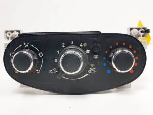 MANDO CALEFACCION / AIRE ACONDICIONADO N109743D DACIA DUSTER Autodesguaces Alicante