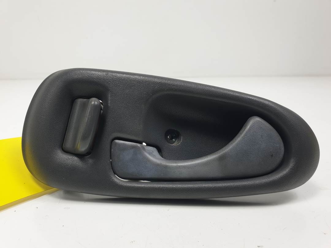 MANETA INTERIOR DELANTERA IZQUIERDA - MR144545 - MITSUBISHI - GRANDIS (NA0W)