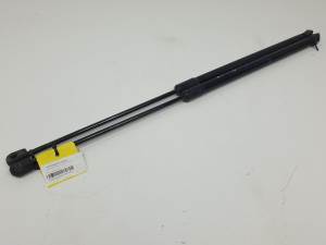 AMORTIGUADORES MALETERO / PORTON 13182537 OPEL CORSA D Autodesguaces Alicante