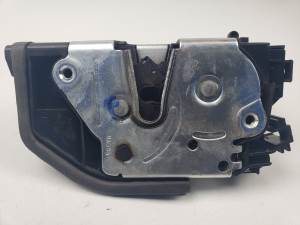CERRADURA PUERTA TRASERA IZQUIERDA 7318413 MINI COUNTRYMAN (R60) Autodesguaces Alicante
