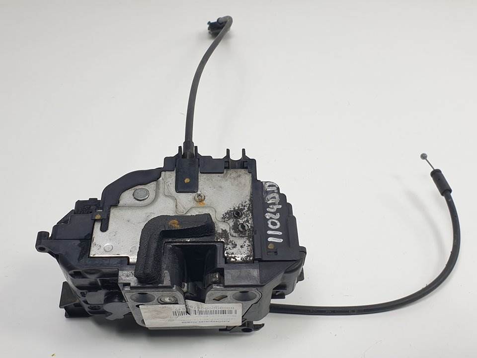 CERRADURA PUERTA DELANTERA DERECHA - RENAULT - CLIO III