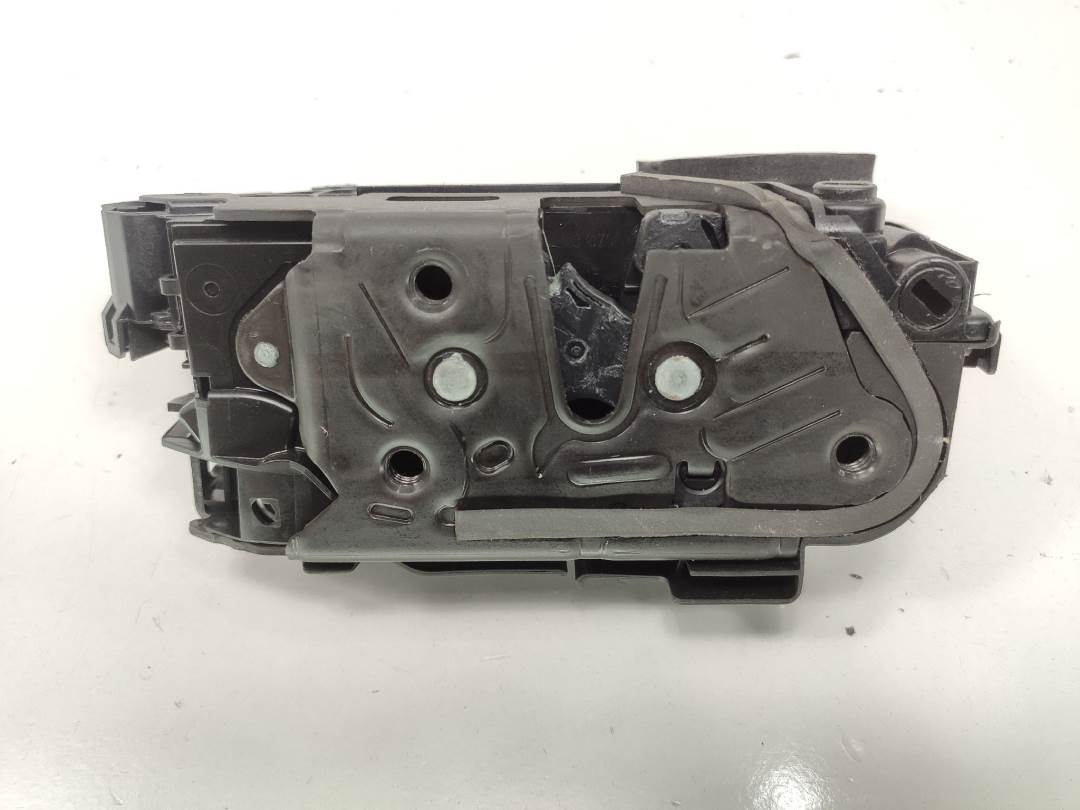 Serrure de porte arrière droite - 5TA839016D - VOLKSWAGEN - T-ROC