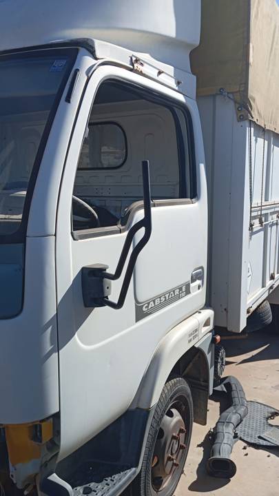 CERRADURA PUERTA DELANTERA IZQUIERDA