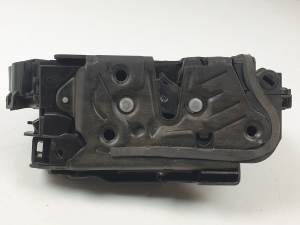 CERRADURA PUERTA DELANTERA DERECHA B6C5TB837016C SEAT ARONA Autodesguaces Alicante