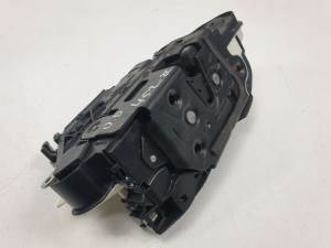 CERRADURA PUERTA DELANTERA DERECHA 5N2837016E VOLKSWAGEN SCIROCCO (138) Autodesguaces Alicante