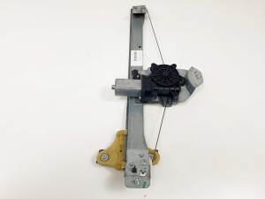 ELEVALUNAS DELANTERO DERECHO 807205569R RENAULT CLIO IV Autodesguaces Alicante
