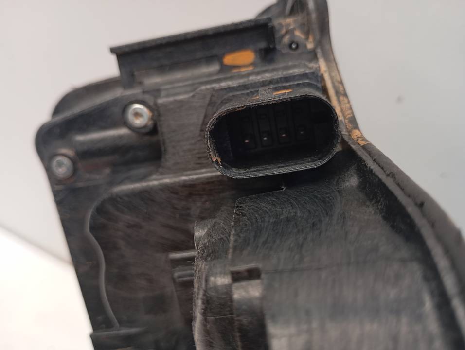 CERRADURA PUERTA DELANTERA DERECHA