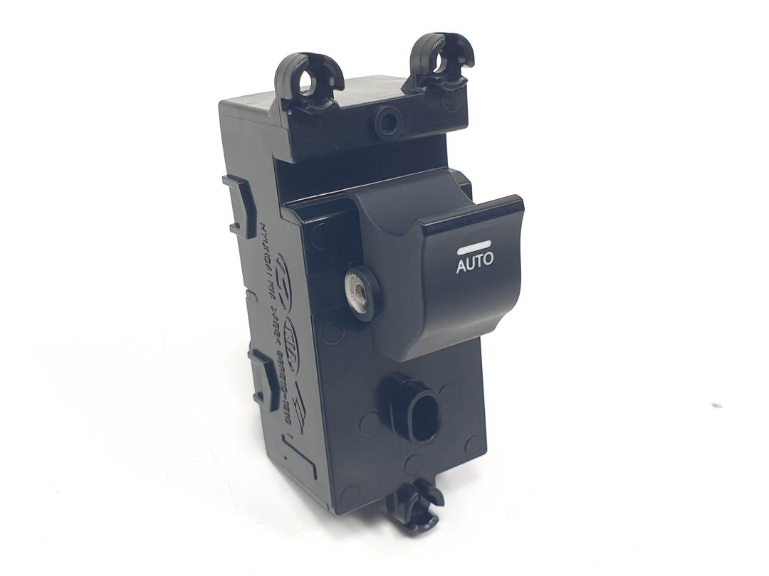 MANDO ELEVALUNAS DELANTERO DERECHO - 935753Z000 - HYUNDAI - I40