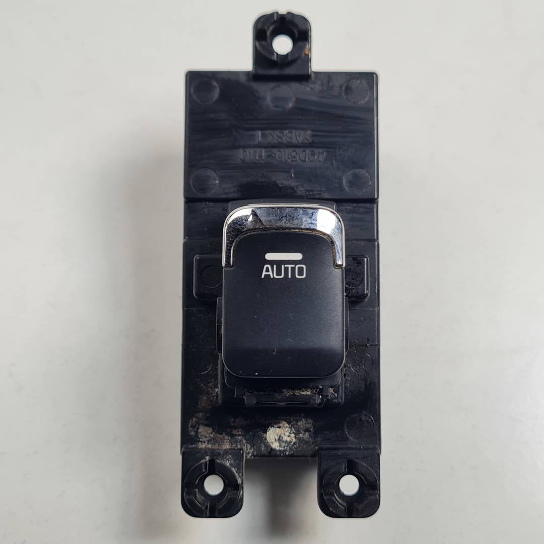 MANDO ELEVALUNAS TRASERO DERECHO - 93580A2100 - KIA - CEE'D (JD)