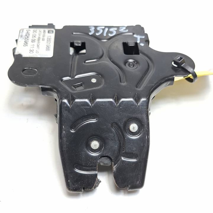 CERRADURA MALETERO / PORTON 13501988 CHEVROLET CRUZE Autodesguaces Alicante