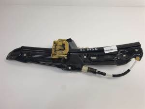 ELEVALUNAS TRASERO IZQUIERDO 71826139 BMW SERIE 5 LIM. (F10) Autodesguaces Alicante