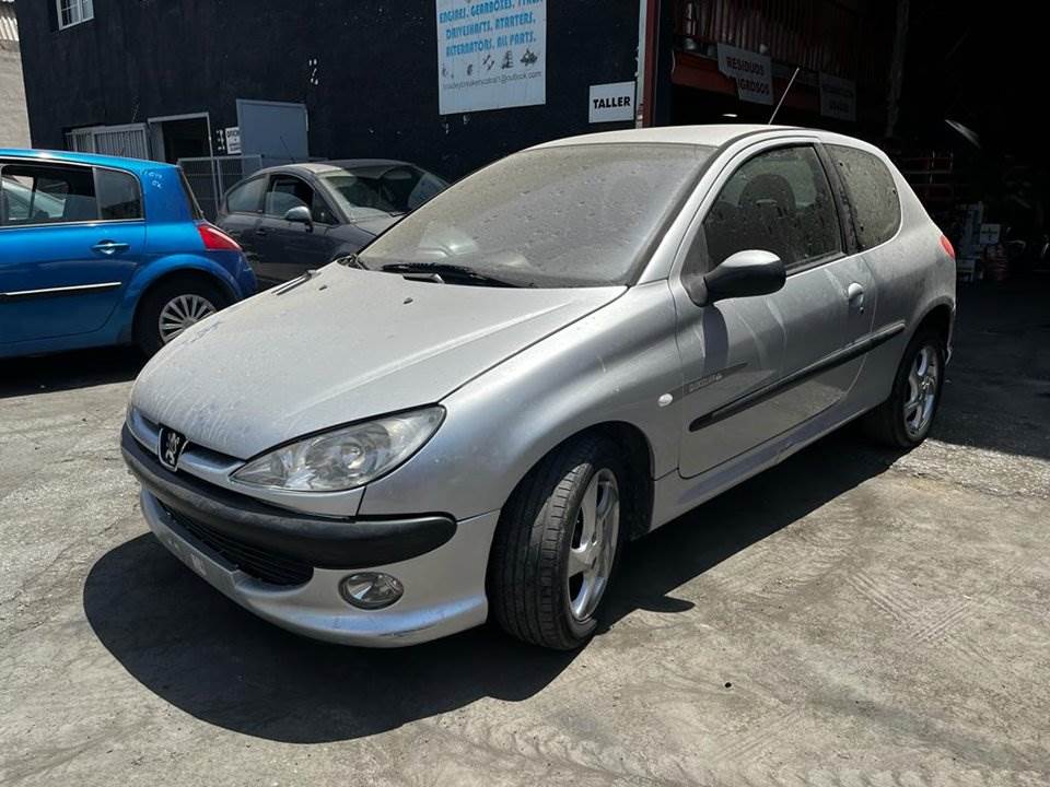 PEUGEOT 206 BERLINA (1998 - 2010)