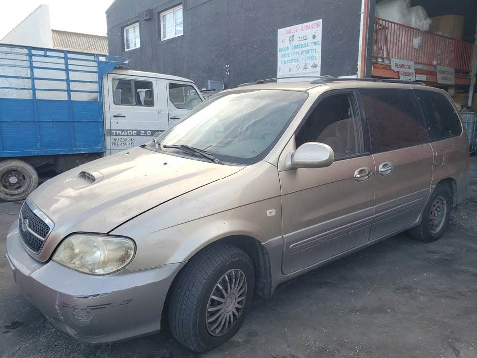 KIA CARNIVAL II (2001 - 2006)