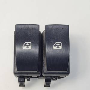 MANDO ELEVALUNAS DELANTERO IZQUIERDO 057319A NISSAN PRIMASTAR (X83) Autodesguaces Alicante