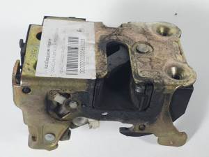 CERRADURA PUERTA DELANTERA DERECHA RENAULT KANGOO (F/KC) Autodesguaces Alicante