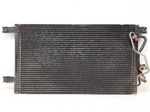 CONDENSADOR / RADIADOR AIRE ACONDICIONADO 4945635 MITSUBISHI MONTERO (V20/V40) Autodesguaces Alicante