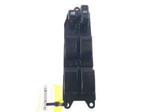 MANDO ELEVALUNAS DELANTERO IZQUIERDO 8482005120 TOYOTA AVENSIS BERLINA (T25) Autodesguaces Alicante