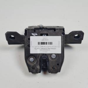 CERRADURA MALETERO / PORTON 13587646 OPEL ZAFIRA TOURER Autodesguaces Alicante