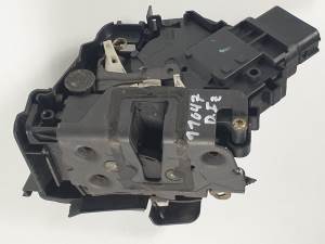 CERRADURA PUERTA DELANTERA IZQUIERDA 3M5AR21813EN FORD FOCUS C-MAX (CAP) Autodesguaces Alicante