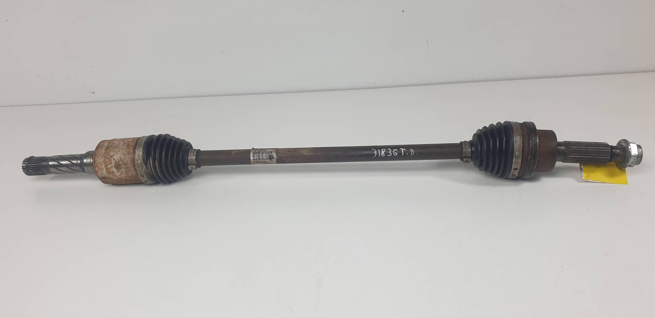 TRANSMISION TRASERA DERECHA - CV614K138AA - FORD - KUGA (CBS)